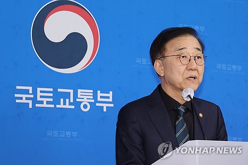 譲渡税重課再開に国土相「住宅価格の一要因、供給拡大を継続」