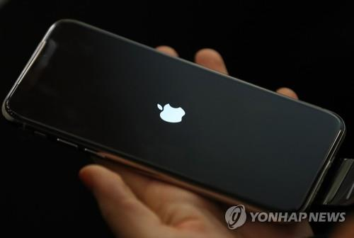 아이폰 20주년 디자인 승부수, 애플 ‘워터폴 디스플레이’ 준비